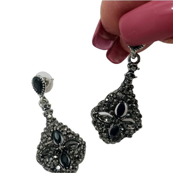 Luxury style Fleur Black Diamonds Simulated Chandelier Pierced Dangle Earrings - Picture 4 of 8